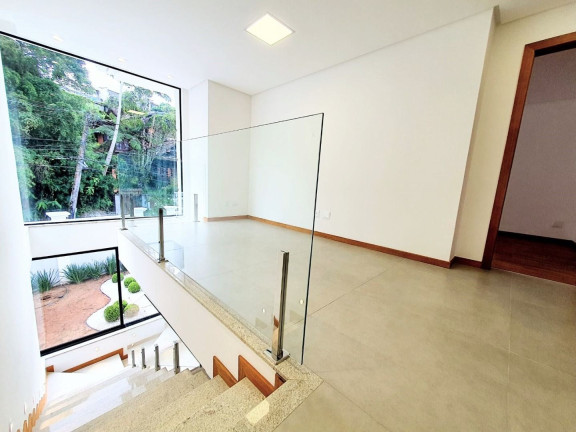 Imagem Casa com 3 Quartos à Venda, 168 m² em Comary - Teresópolis Imagem Casa com 3 Quartos à Venda, 168 m² em Comary - Teresópolis