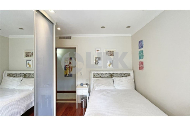 Imagem Apartamento com 3 Quartos à Venda, 210 m² em Bela Vista - Porto Alegre