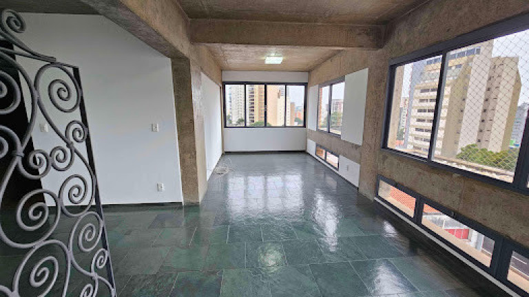 Apartamento com 2 Quartos à Venda, 90 m² em Cambuí - Campinas