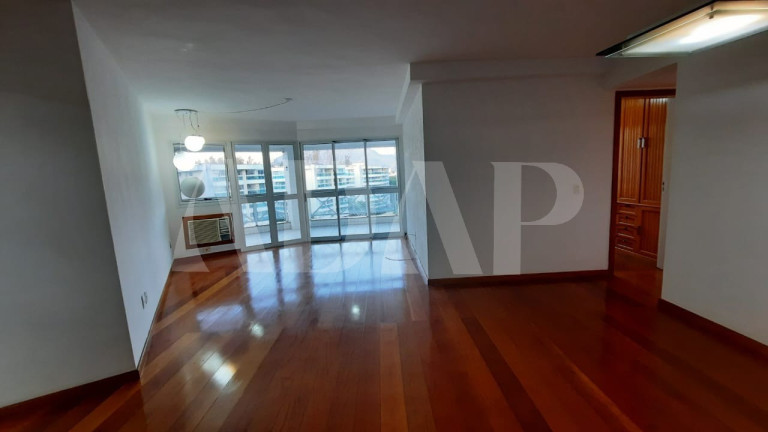 Imagem Imóvel com 3 Quartos para Alugar, 129 m² em Barra Da Tijuca - Rio De Janeiro Imagem Imóvel com 3 Quartos para Alugar, 129 m² em Barra Da Tijuca - Rio De Janeiro