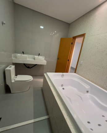 Imagem Casa com 4 Quartos à Venda, 196 m² em Moinho Dos Ventos - Goiania Imagem Casa com 4 Quartos à Venda, 196 m² em Moinho Dos Ventos - Goiania
