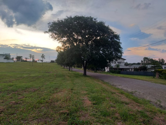 Imagem Terreno à Venda, 530 m² em Ninho Verde Ii - Pardinho Imagem Terreno à Venda, 530 m² em Ninho Verde Ii - Pardinho
