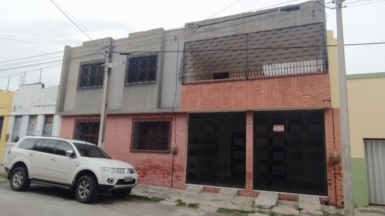 Casa com 3 Quartos à Venda, 102 m² em Centro - Sobral
