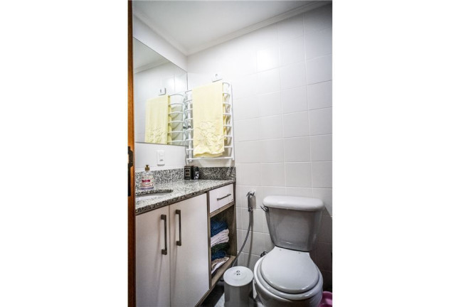 Imagem Apartamento com 2 Quartos à Venda, 80 m² em Petrópolis - Porto Alegre