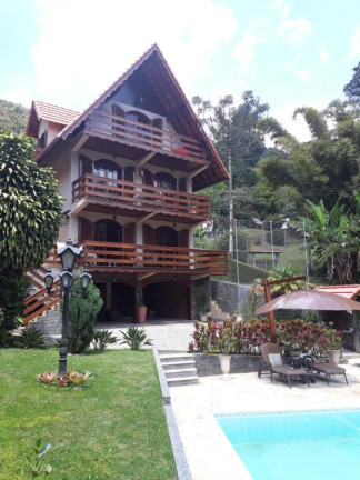 Imagem Casa com 6 Quartos à Venda, 327 m² em Debossan - Nova Friburgo