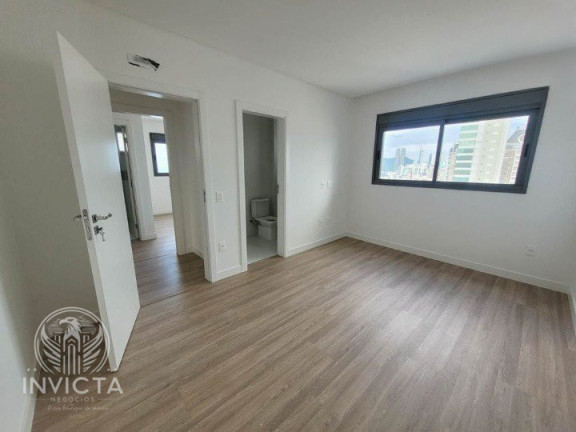 Imagem Apartamento com 4 Quartos à Venda, 165 m² em Centro - Balneário Camboriú Imagem Apartamento com 4 Quartos à Venda, 165 m² em Centro - Balneário Camboriú