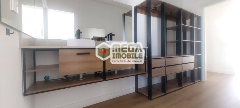 Imagem Casa com 3 Quartos à Venda, 166 m² em Itacorubi - Florianópolis Imagem Casa com 3 Quartos à Venda, 166 m² em Itacorubi - Florianópolis