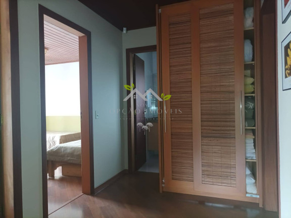 Imagem Casa com 4 Quartos à Venda, 250 m² em Alto Do Capivari - Campos Do Jordão Imagem Casa com 4 Quartos à Venda, 250 m² em Alto Do Capivari - Campos Do Jordão