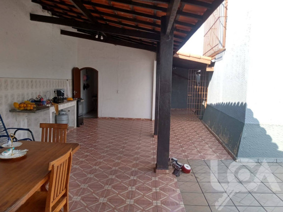 Imagem Casa com 3 Quartos à Venda, 148 m² em Indaiá - Caraguatatuba Imagem Casa com 3 Quartos à Venda, 148 m² em Indaiá - Caraguatatuba