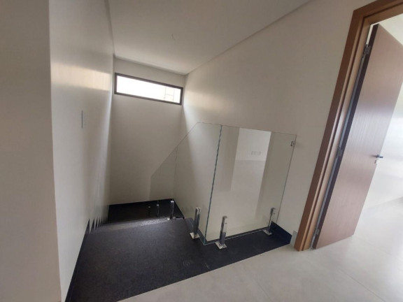 Imagem Sobrado com 4 Quartos à Venda, 213 m² em Jardins Barcelona - Senador Canedo