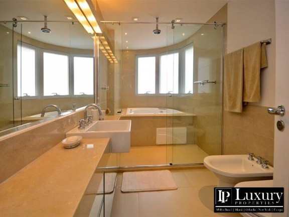 Imagem Apartamento com 4 Quartos à Venda, 274 m² em Itaim Bibi - São Paulo Imagem Apartamento com 4 Quartos à Venda, 274 m² em Itaim Bibi - São Paulo