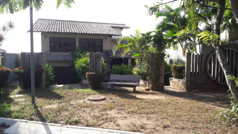 Imagem Casa com 4 Quartos à Venda, 400 m² em Piatã - Salvador