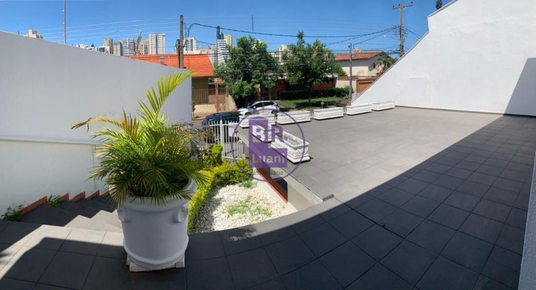 Imagem Sobrado com 4 Quartos à Venda, 393 m² em Quebec - Londrina