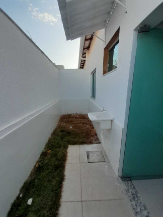 Imagem Casa com 2 Quartos à Venda, 48 m² em Novo Centro - Santa Luzia Imagem Casa com 2 Quartos à Venda, 48 m² em Novo Centro - Santa Luzia