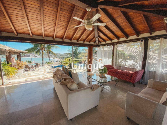 Imagem Casa com 5 Quartos à Venda, 400 m² em Ferradura - Armação Dos Búzios Imagem Casa com 5 Quartos à Venda, 400 m² em Ferradura - Armação Dos Búzios