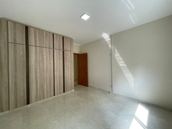 Imagem Apartamento com 4 Quartos para Alugar, 300 m² em Boqueirão - Santos
