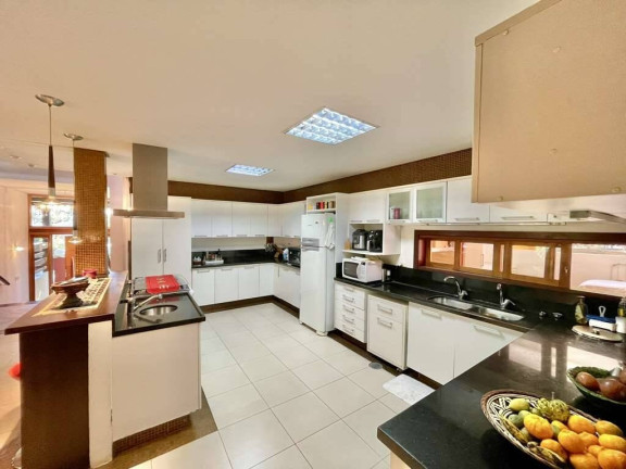 Imagem Casa com 5 Quartos à Venda,  em águas Da Fazendinha - Carapicuíba