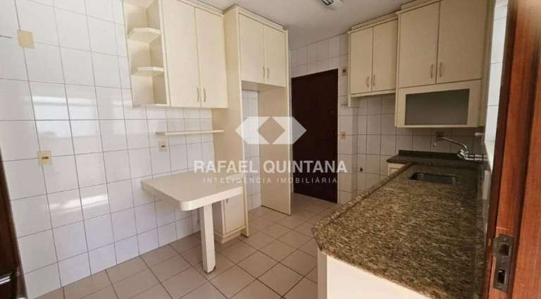 Imagem Apartamento com 3 Quartos à Venda, 109 m² em Centro - Florianópolis Imagem Apartamento com 3 Quartos à Venda, 109 m² em Centro - Florianópolis