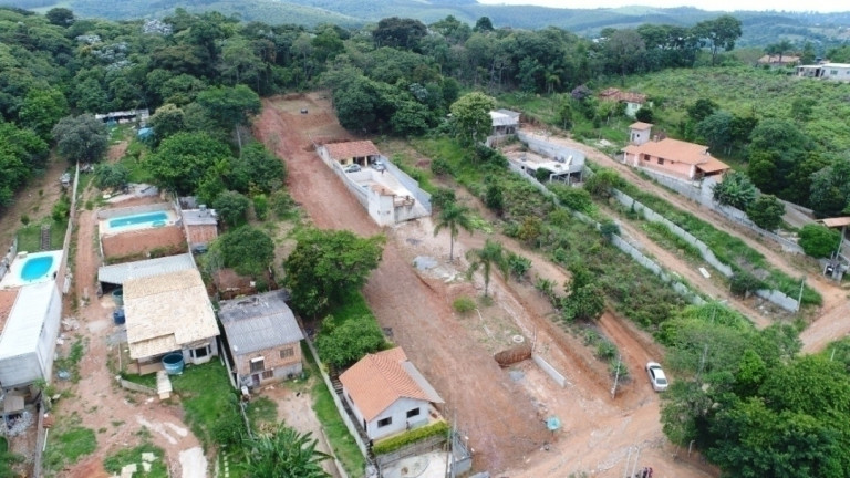Imagem Terreno à Venda, 1 m² em Jardim Maracanã - Atibaia Imagem Terreno à Venda, 1 m² em Jardim Maracanã - Atibaia