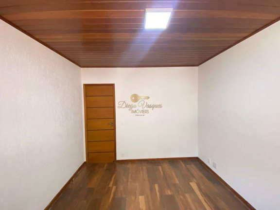 Imagem Casa com 3 Quartos à Venda, 100 m² em Granja Guarani - Teresópolis Imagem Casa com 3 Quartos à Venda, 100 m² em Granja Guarani - Teresópolis