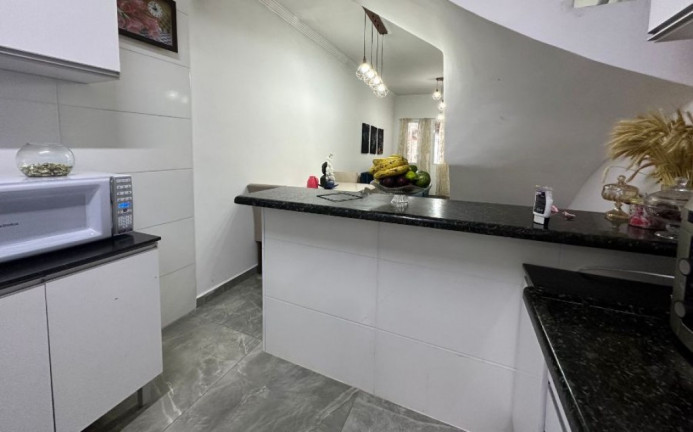 Imagem Sobrado com 2 Quartos à Venda, 10 m² em Caiçara - Praia Grande Imagem Sobrado com 2 Quartos à Venda, 10 m² em Caiçara - Praia Grande