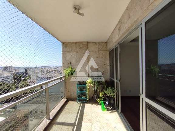 Imagem Apartamento com 4 Quartos à Venda, 180 m² em Tijuca - Rio De Janeiro Imagem Apartamento com 4 Quartos à Venda, 180 m² em Tijuca - Rio De Janeiro