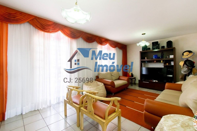 Imagem Casa com 4 Quartos à Venda, 300 m² em Guará Ii - Brasília