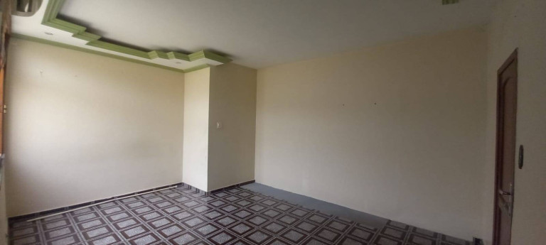 Imagem Casa com 4 Quartos para Alugar, 300 m² em Adrianópolis - Manaus Imagem Casa com 4 Quartos para Alugar, 300 m² em Adrianópolis - Manaus