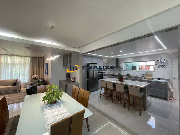 Imagem Casa com 3 Quartos à Venda, 360 m² em Parque Turf Club - Campos Dos Goytacazes Imagem Casa com 3 Quartos à Venda, 360 m² em Parque Turf Club - Campos Dos Goytacazes