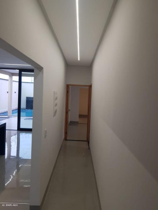 Imagem Casa com 3 Quartos à Venda, 196 m² em Moinho Dos Ventos - Goiânia