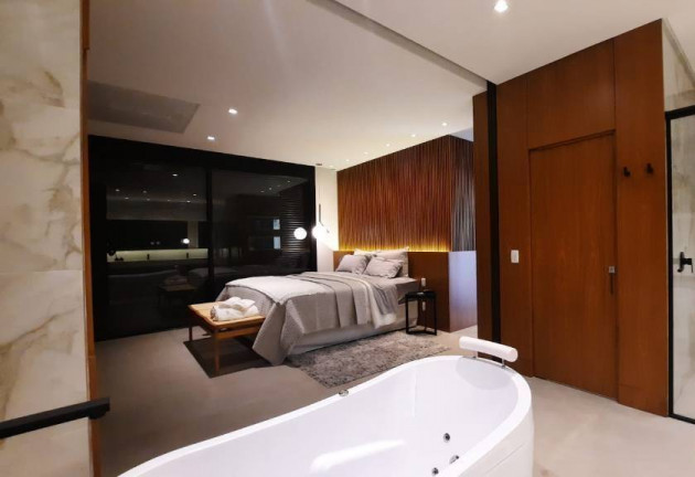 Imagem Casa com 5 Quartos à Venda, 200 m² em Arpoador - Xangri-lá Imagem Casa com 5 Quartos à Venda, 200 m² em Arpoador - Xangri-lá