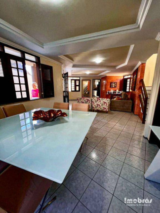 Imagem Casa com 4 Quartos à Venda, 336 m² em Edson Queiroz - Fortaleza Imagem Casa com 4 Quartos à Venda, 336 m² em Edson Queiroz - Fortaleza