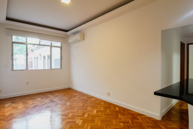 Imagem Imóvel com 2 Quartos à Venda, 75 m² em Botafogo - Rio De Janeiro Imagem Imóvel com 2 Quartos à Venda, 75 m² em Botafogo - Rio De Janeiro