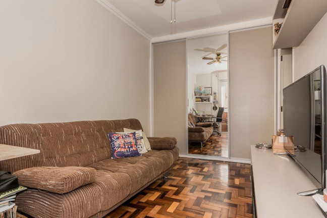 Imagem Imóvel com 2 Quartos à Venda, 55 m² em Santana - Porto Alegre Imagem Imóvel com 2 Quartos à Venda, 55 m² em Santana - Porto Alegre