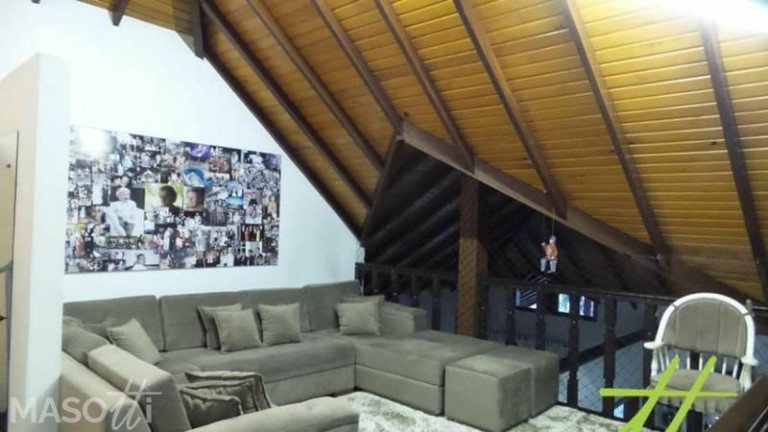 Imagem Casa com 5 Quartos à Venda, 330 m² em Centro - Gramado Imagem Casa com 5 Quartos à Venda, 330 m² em Centro - Gramado