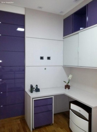 Imagem Apartamento com 3 Quartos à Venda, 332 m²