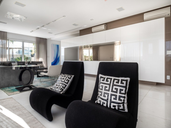 Imagem Imóvel com 4 Quartos à Venda, 413 m² em Vila Nova Conceição - São Paulo Imagem Imóvel com 4 Quartos à Venda, 413 m² em Vila Nova Conceição - São Paulo