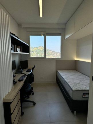 Imagem Apartamento com 2 Quartos à Venda, 69 m² em Centro - Florianópolis