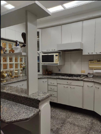 Imagem Sobrado com 4 Quartos à Venda, 179 m² em Vila Ema - São Paulo