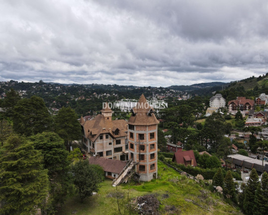 Imagem Imóvel com 52 Quartos à Venda, 1.845 m² em Região De Capivari - Campos Do Jordão Imagem Imóvel com 52 Quartos à Venda, 1.845 m² em Região De Capivari - Campos Do Jordão