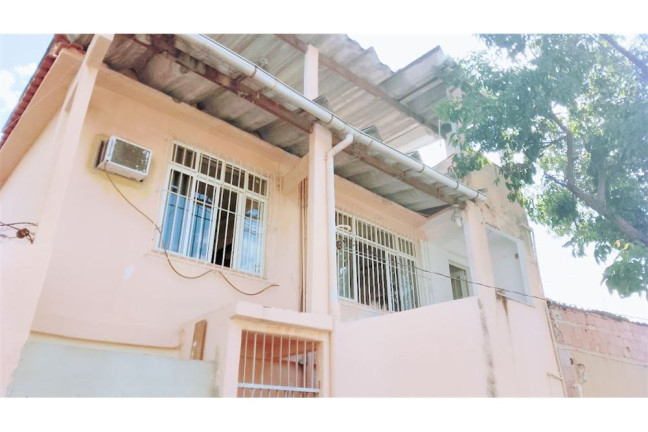 Imagem Casa com 2 Quartos à Venda, 218 m² em Madureira - Rio De Janeiro Imagem Casa com 2 Quartos à Venda, 218 m² em Madureira - Rio De Janeiro