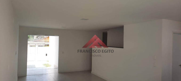 Imagem Casa com 3 Quartos à Venda, 251 m² em Itaipu - Niterói