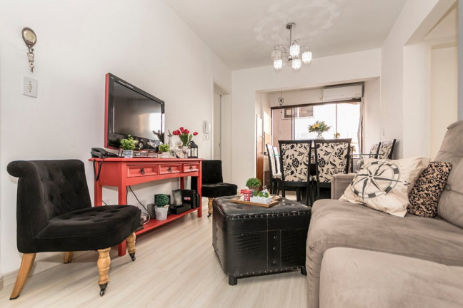 Imagem Imóvel com 2 Quartos à Venda, 57 m² em Vila Nova - Porto Alegre Imagem Imóvel com 2 Quartos à Venda, 57 m² em Vila Nova - Porto Alegre