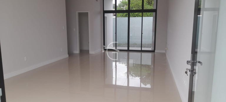 Imagem Casa com 3 Quartos à Venda, 203 m² em Saguaçu - Joinville Imagem Casa com 3 Quartos à Venda, 203 m² em Saguaçu - Joinville