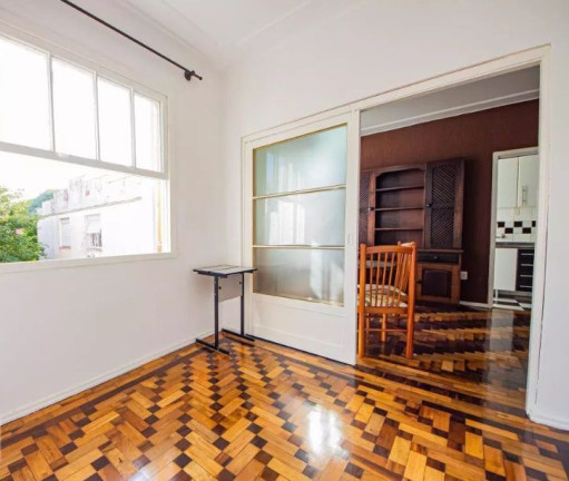 Imagem Apartamento com 2 Quartos à Venda, 51 m² em Moinhos De Vento - Porto Alegre