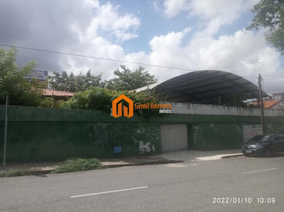 Casa com 4 Quartos à Venda, 727 m² em José Bonifácio - Fortaleza