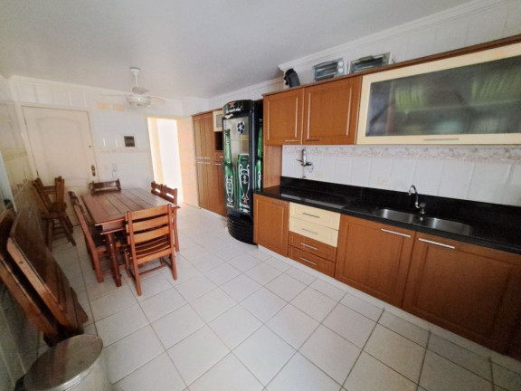 Imagem Apartamento com 3 Quartos à Venda, 140 m² em Pitangueiras - Guarujá
