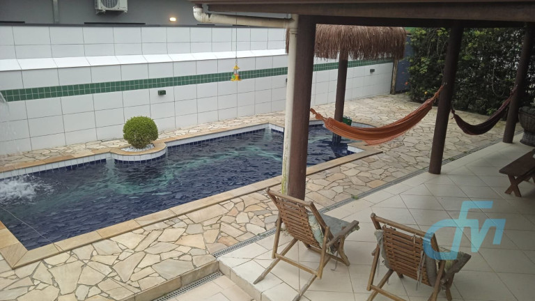 Imagem Casa de Condomínio com 3 Quartos à Venda, 280 m² em Centro - Bertioga Imagem Casa de Condomínio com 3 Quartos à Venda, 280 m² em Centro - Bertioga
