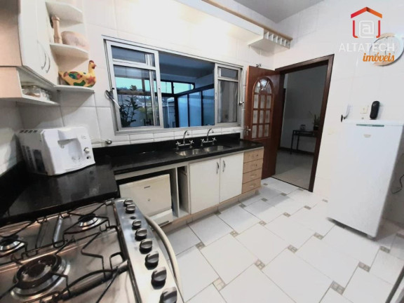 Imagem Casa com 3 Quartos à Venda, 210 m² em Jardim Centenário - Poços De Caldas