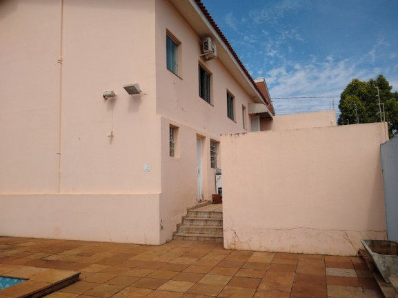 Imagem Casa com 4 Quartos à Venda, 330 m² em Centro - Jacarezinho Imagem Casa com 4 Quartos à Venda, 330 m² em Centro - Jacarezinho